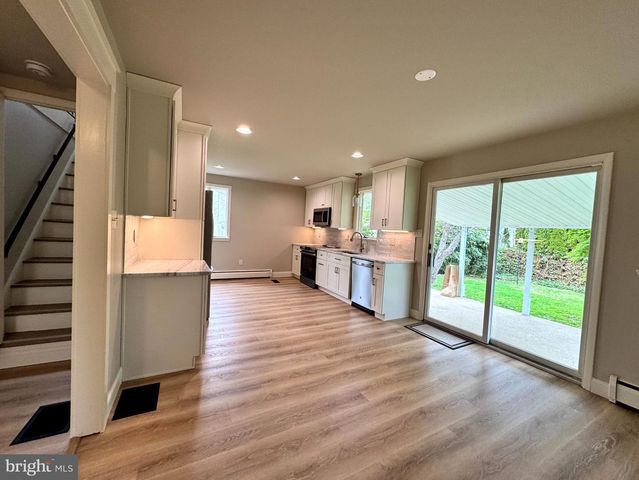 312 SUMMER AVE, Horsham, PA 19044