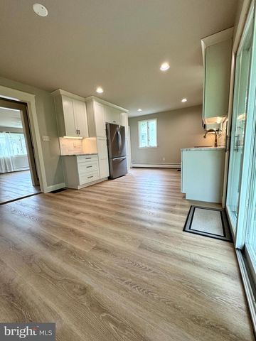 312 SUMMER AVE, Horsham, PA 19044