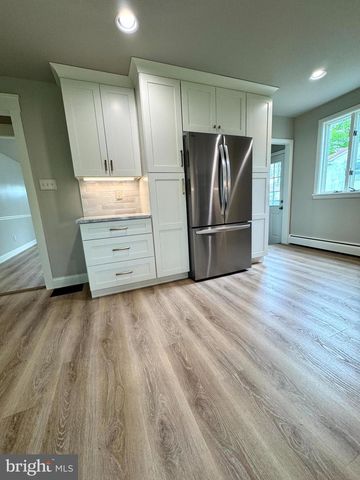 312 SUMMER AVE, Horsham, PA 19044