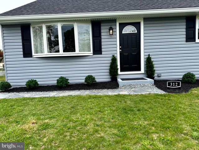 312 SUMMER AVE, Horsham, PA 19044