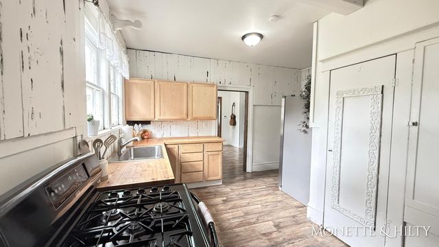 2108 Letart Avenue, Muskegon, MI 49441