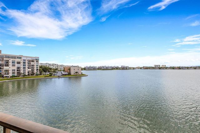 7665 SUN ISLAND DRIVE S 407, South Pasadena, FL 33707