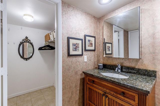 7665 SUN ISLAND DRIVE S 407, South Pasadena, FL 33707