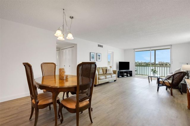 7665 SUN ISLAND DRIVE S 407, South Pasadena, FL 33707
