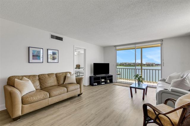 7665 SUN ISLAND DRIVE S 407, South Pasadena, FL 33707