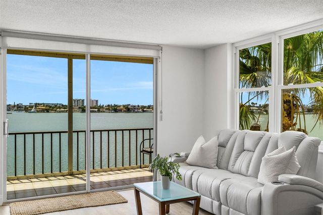 7665 SUN ISLAND DRIVE S 407, South Pasadena, FL 33707
