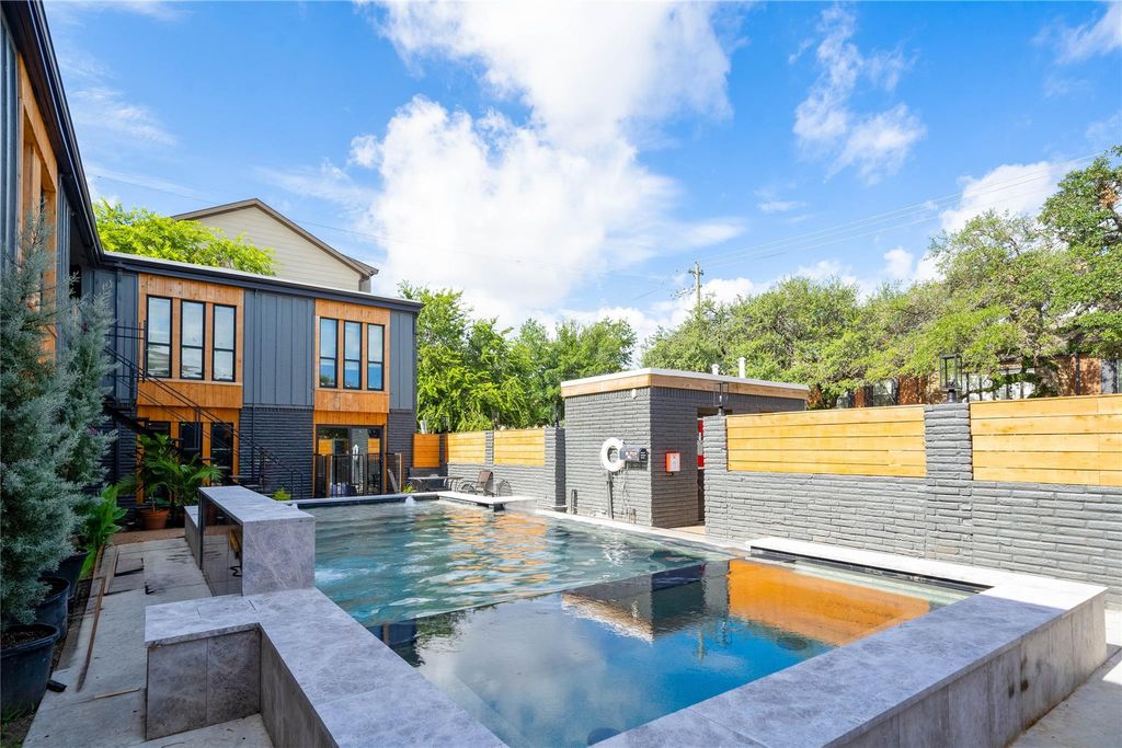 2703 Mason Street 2BD, Houston, TX 77006