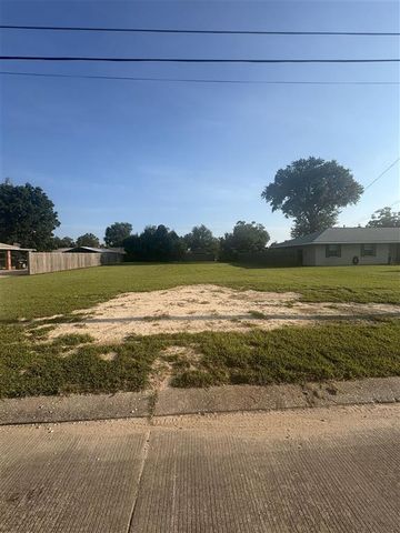 1806 Gandy Street, Westlake, LA 70669