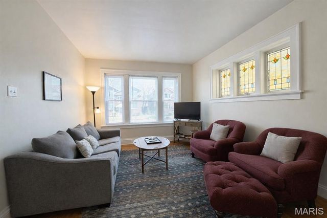 4626 Shenandoah Avenue, St Louis, MO 63110