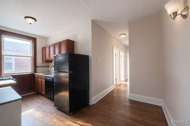 4626 Shenandoah Avenue, St Louis, MO 63110