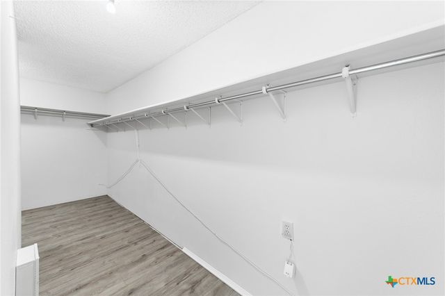 8010 Chestnut Gate Drive, Converse, TX 78109