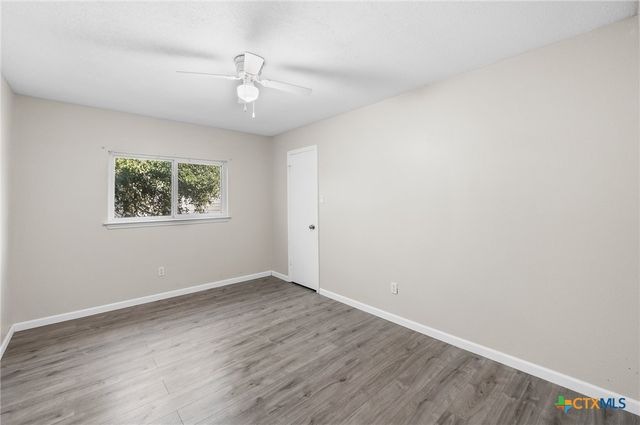 8010 Chestnut Gate Drive, Converse, TX 78109