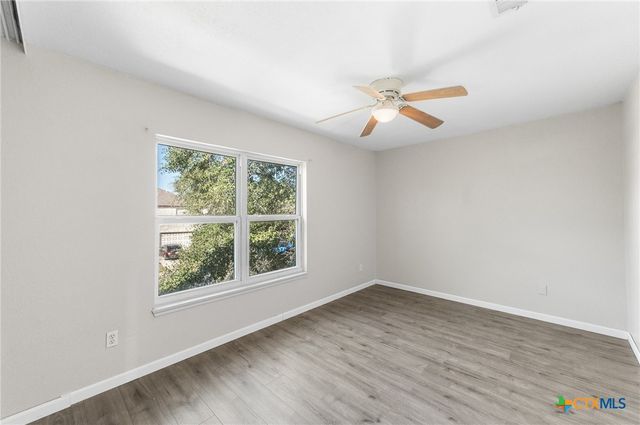 8010 Chestnut Gate Drive, Converse, TX 78109