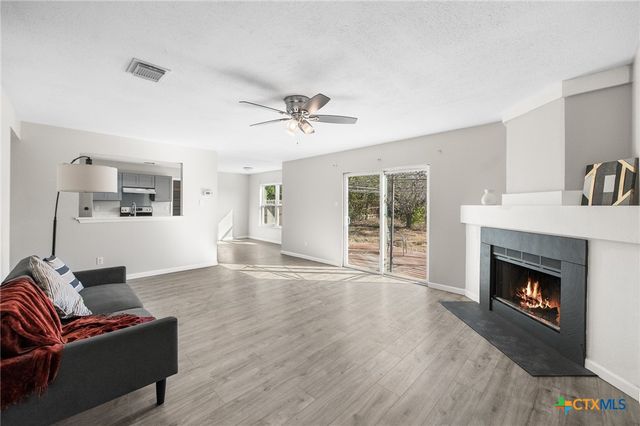 8010 Chestnut Gate Drive, Converse, TX 78109