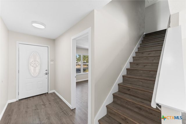 8010 Chestnut Gate Drive, Converse, TX 78109