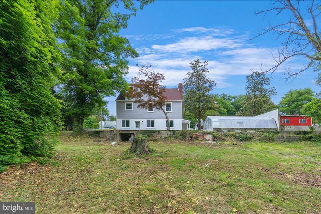 711 WOODLAND DR, Baltimore, MD 21227