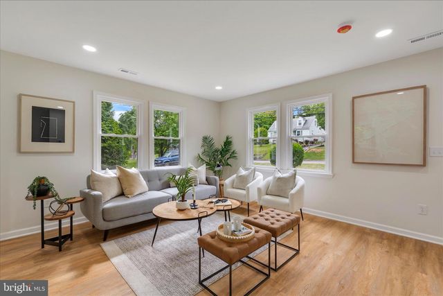 711 WOODLAND DR, Baltimore, MD 21227