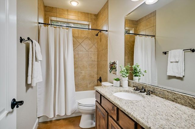 4408 Blacksmith CV, Spicewood, TX 78669