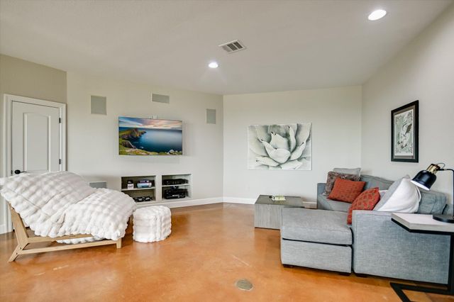 4408 Blacksmith CV, Spicewood, TX 78669