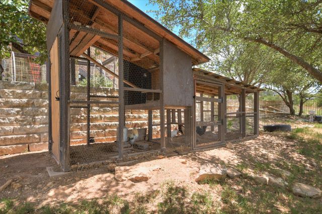 4408 Blacksmith CV, Spicewood, TX 78669