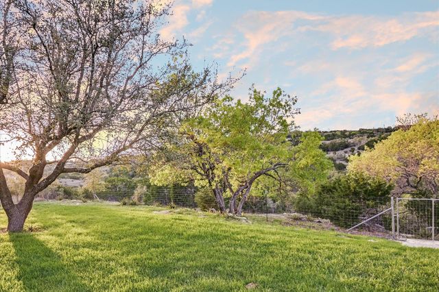4408 Blacksmith CV, Spicewood, TX 78669