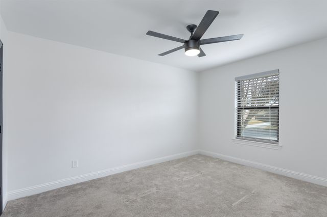 1913 E Branch Hollow Drive, Carrollton, TX 75007