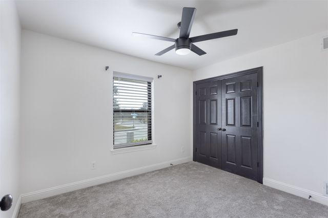 1913 E Branch Hollow Drive, Carrollton, TX 75007