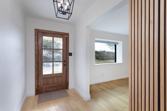 1913 E Branch Hollow Drive, Carrollton, TX 75007