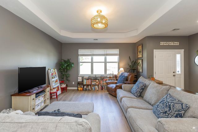933 Highland Ridge Drive, Manhattan, KS 66503
