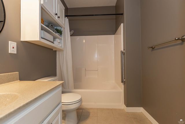 933 Highland Ridge Drive, Manhattan, KS 66503