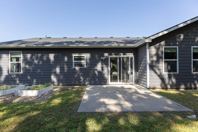 933 Highland Ridge Drive, Manhattan, KS 66503