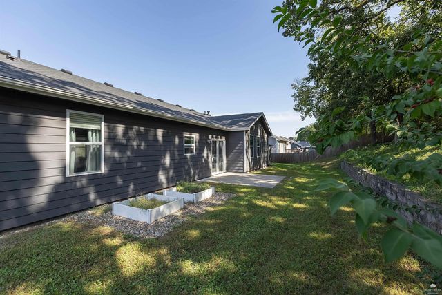 933 Highland Ridge Drive, Manhattan, KS 66503