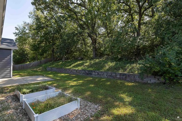 933 Highland Ridge Drive, Manhattan, KS 66503