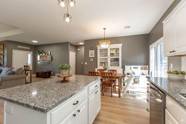 933 Highland Ridge Drive, Manhattan, KS 66503