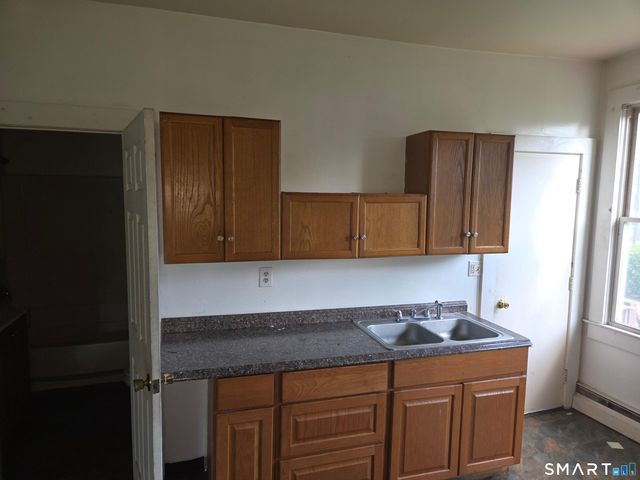 427 Center Street, Meriden, CT 06450