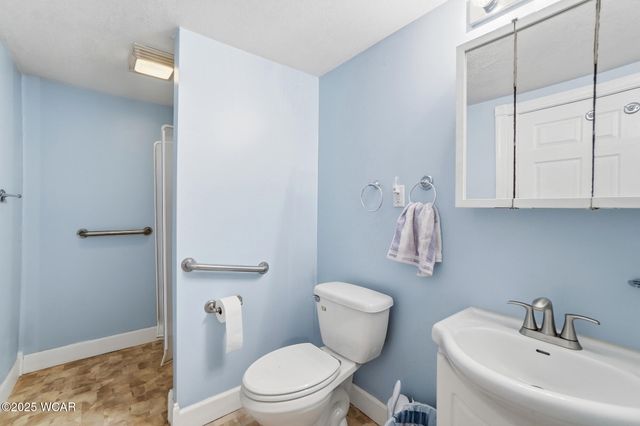 1541 Oakland Parkway, Lima, OH 45805