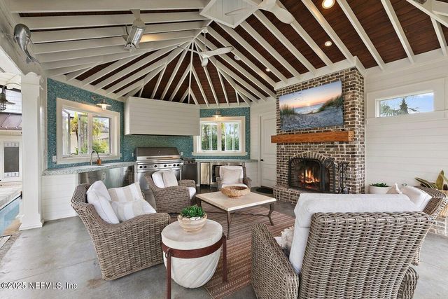 301 ROSCOE Boulevard S, Ponte Vedra Beach, FL 32082