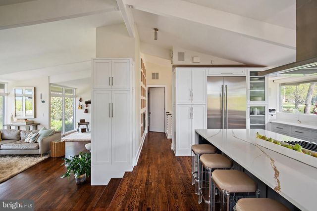 1924 THOMAS DR, Annapolis, MD 21409