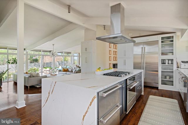 1924 THOMAS DR, Annapolis, MD 21409