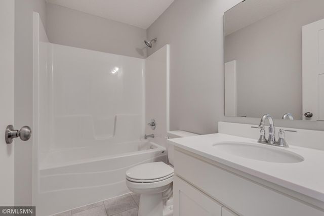 19087 Goodhue Street NE, East Bethel, MN 55011