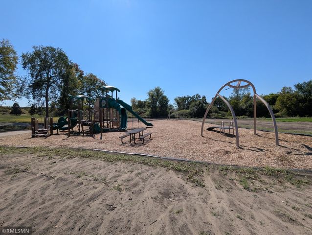 19087 Goodhue Street NE, East Bethel, MN 55011