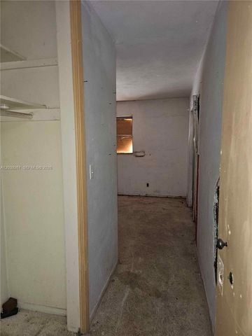 4506 Taft St, Hollywood, FL 33021
