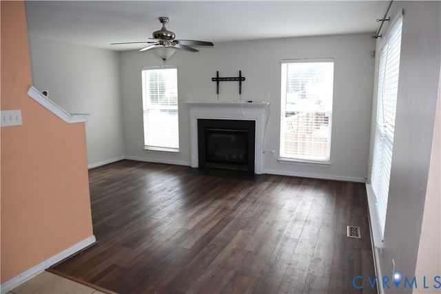 912 Scotch Pine Ct, Sandston, VA 23150