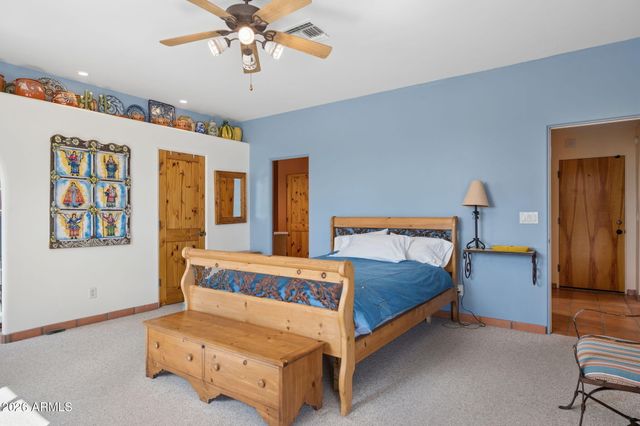 39955 N ECHO CANYON Drive, Cave Creek, AZ 85331