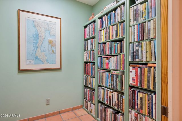 39955 N ECHO CANYON Drive, Cave Creek, AZ 85331