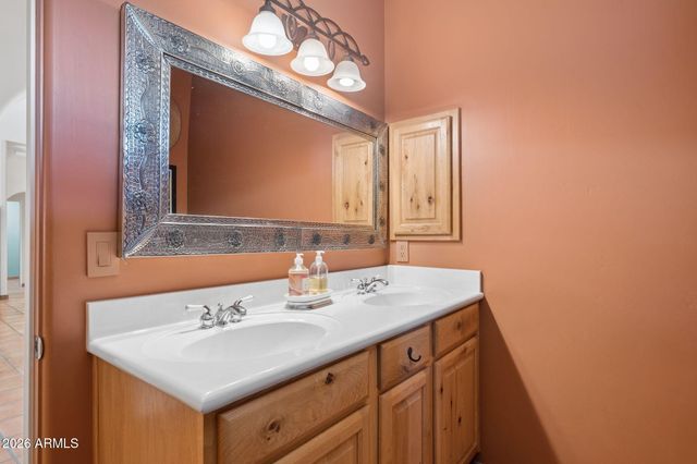 39955 N ECHO CANYON Drive, Cave Creek, AZ 85331