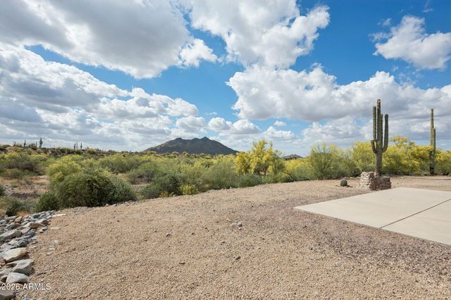 39955 N ECHO CANYON Drive, Cave Creek, AZ 85331