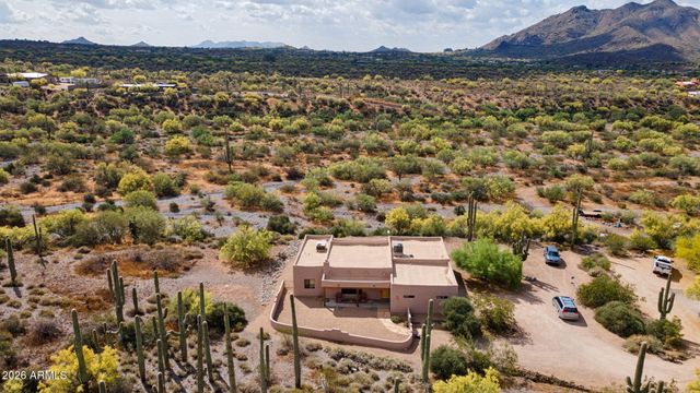 39955 N ECHO CANYON Drive, Cave Creek, AZ 85331