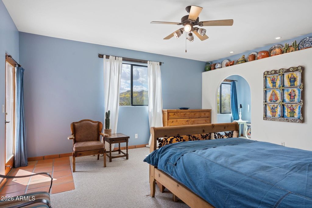 Image 15 of property listing at 39955 N ECHO CANYON Drive, Cave Creek, AZ 85331