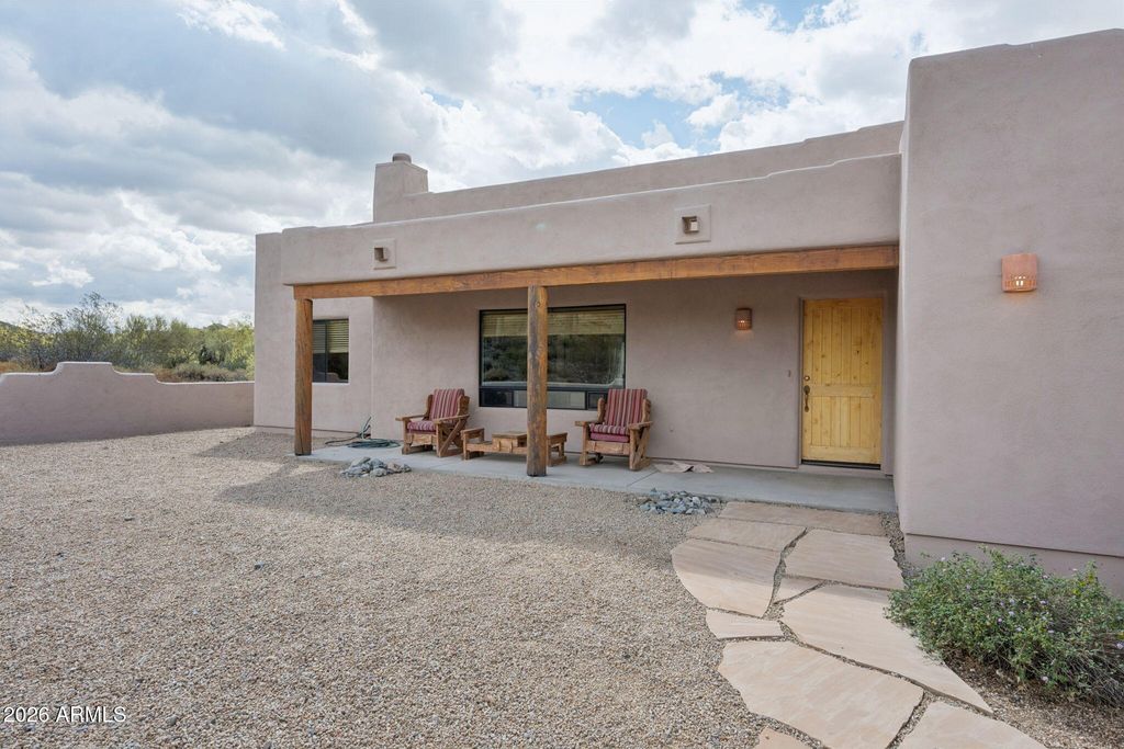 Image 7 of property listing at 39955 N ECHO CANYON Drive, Cave Creek, AZ 85331